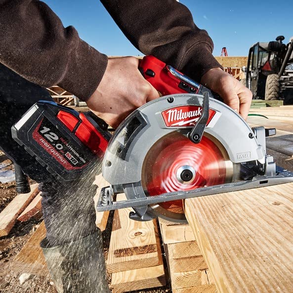 Milwaukee M18FCS66-0 M18 FUEL 184mm Circular Saw (Tool Only)