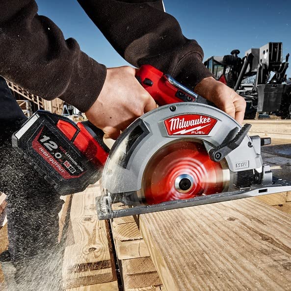 Milwaukee M18FCS66-0 M18 FUEL 184mm Circular Saw (Tool Only)