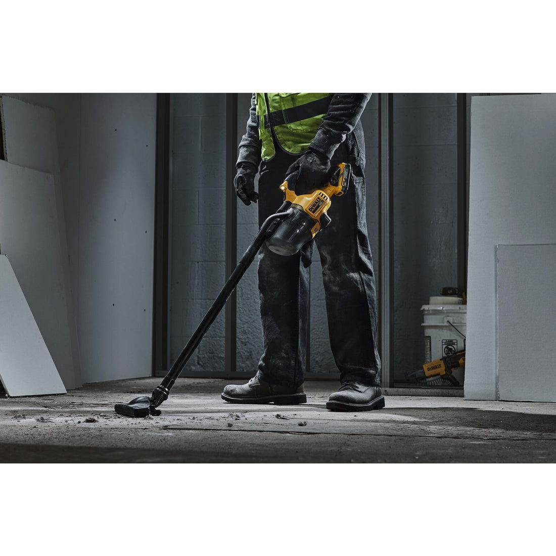 DEWALT 20V Vacuum, Cordless Handheld Vacuum, HEPA, Battery Not Included (DCV501HB)