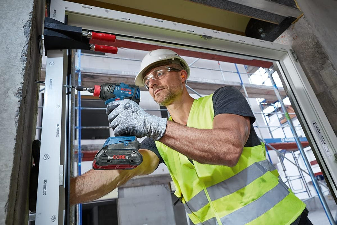 Bosch Professional 18V System Cordless Impact Driver GDX 18V-200 (max. Torque of 200 Nm, excluding Rechargeable Batteries and Charger, in Carton)