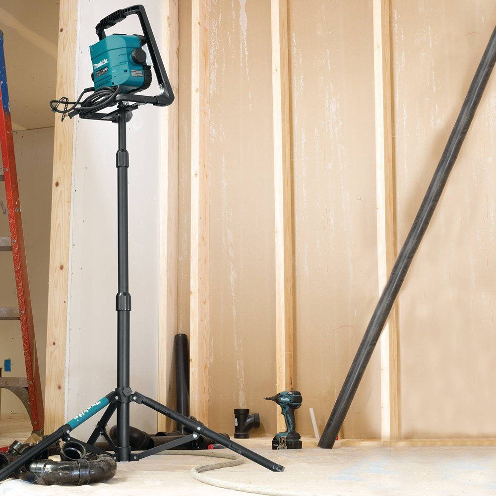 Makita DML805 18V LXT Lithium-Ion Cordless/Corded L.E.D. Flood Light Tool, Blue/Black