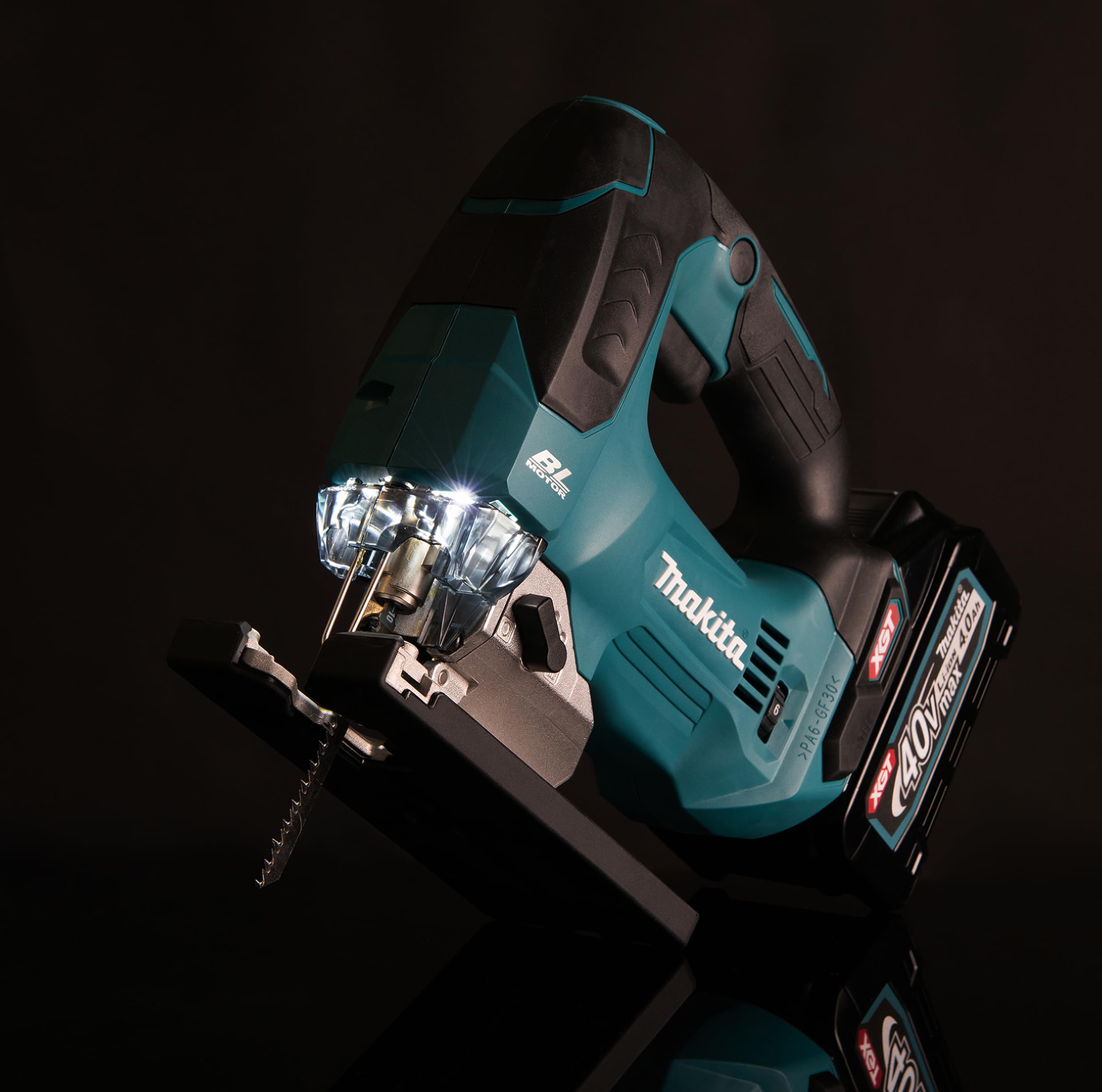 Makita Brushless 40V D-Handle Jigsaw