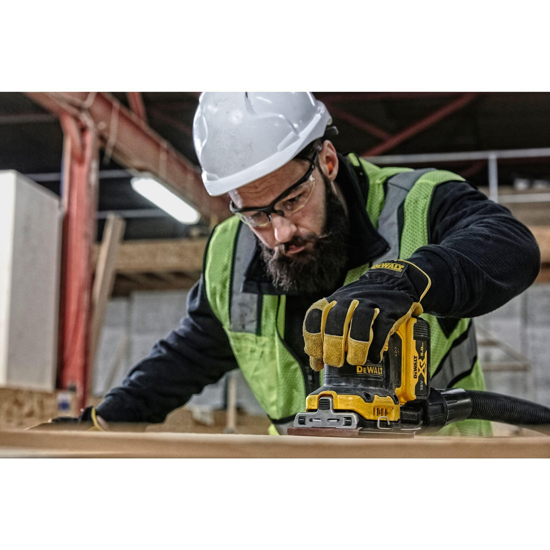 DeWalt 18V XR Brushless 1/4 Sheet Palm Sander