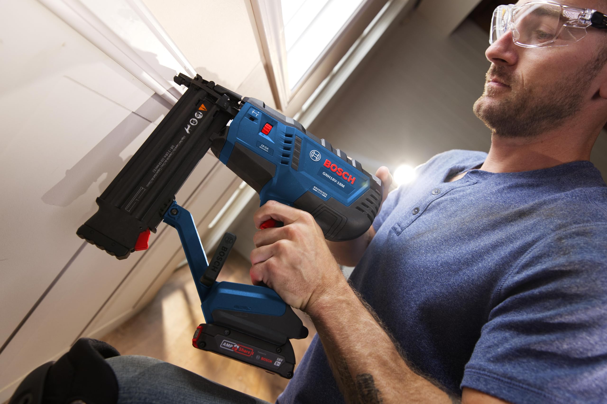 BOSCH GNH18V-18MB12 18V Brushless 18-Gauge Brad Nailer Kit with 2Ah Battery and Charger - Cordless, Efficient, and Precise for Decorative Work and Tight Spaces