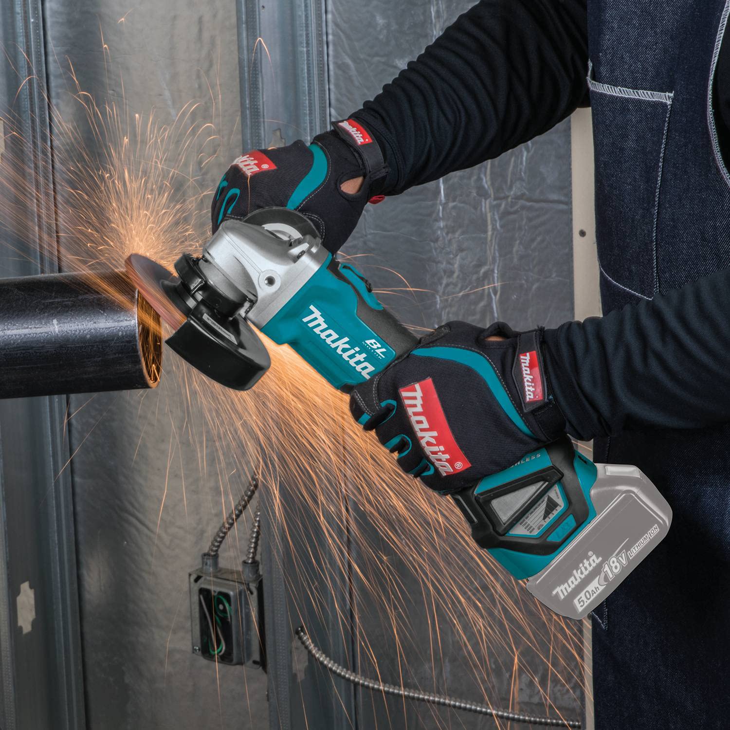 Makita 18V Brushless Angle Grinder with Slide Switch, 125 mm