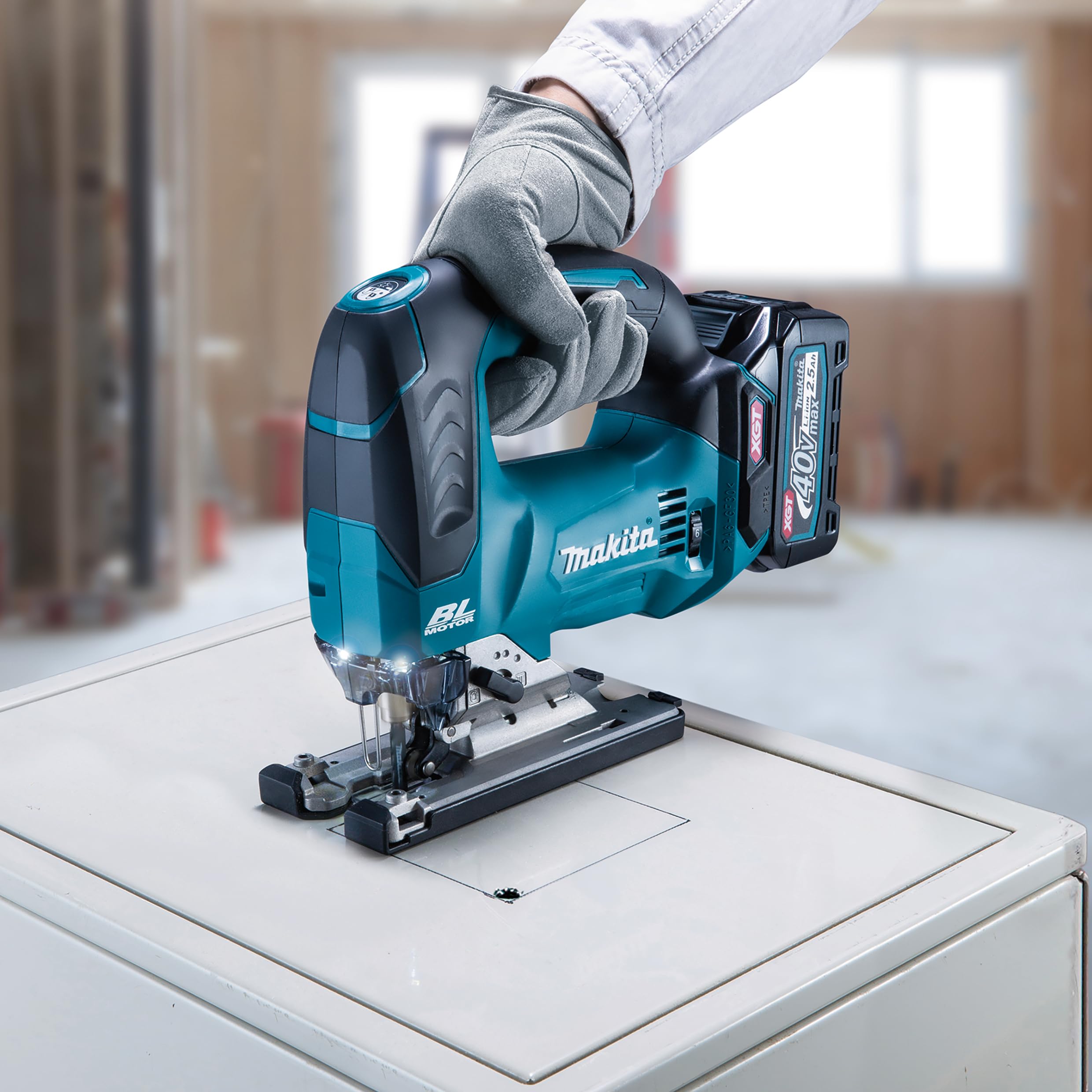 Makita Brushless 40V D-Handle Jigsaw