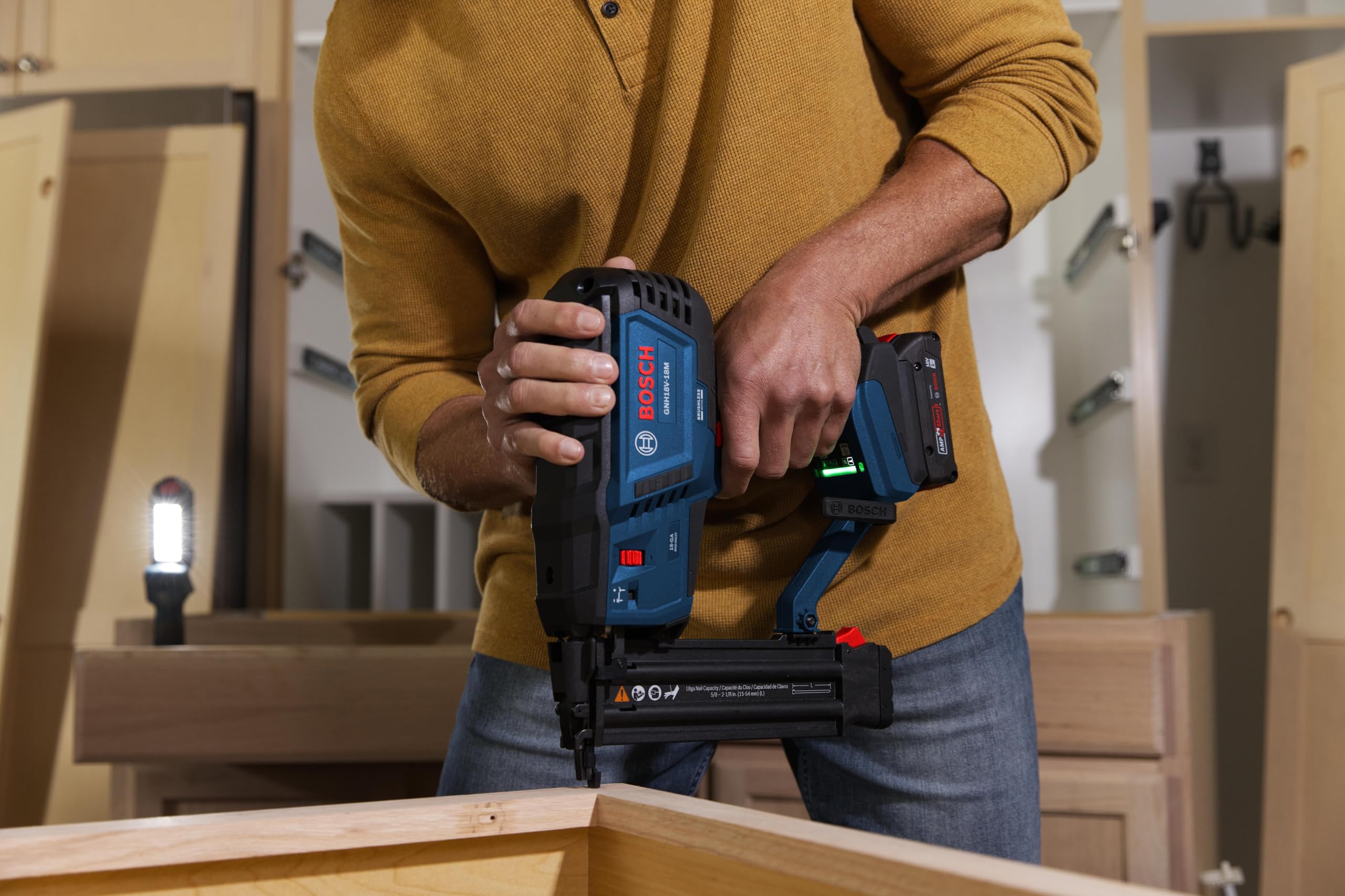 BOSCH GNH18V-18MB12 18V Brushless 18-Gauge Brad Nailer Kit with 2Ah Battery and Charger - Cordless, Efficient, and Precise for Decorative Work and Tight Spaces