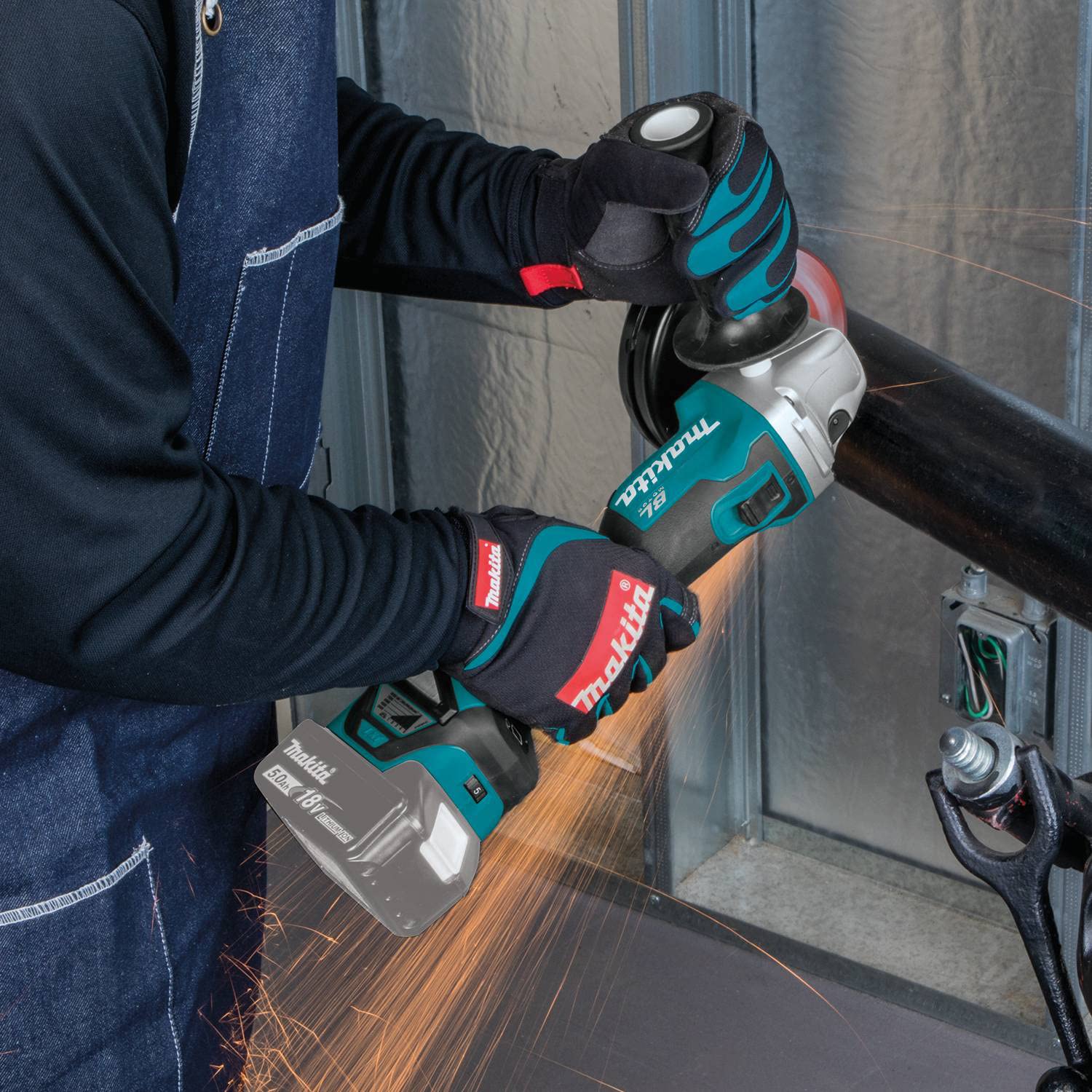 Makita 18V Brushless Angle Grinder with Slide Switch, 125 mm