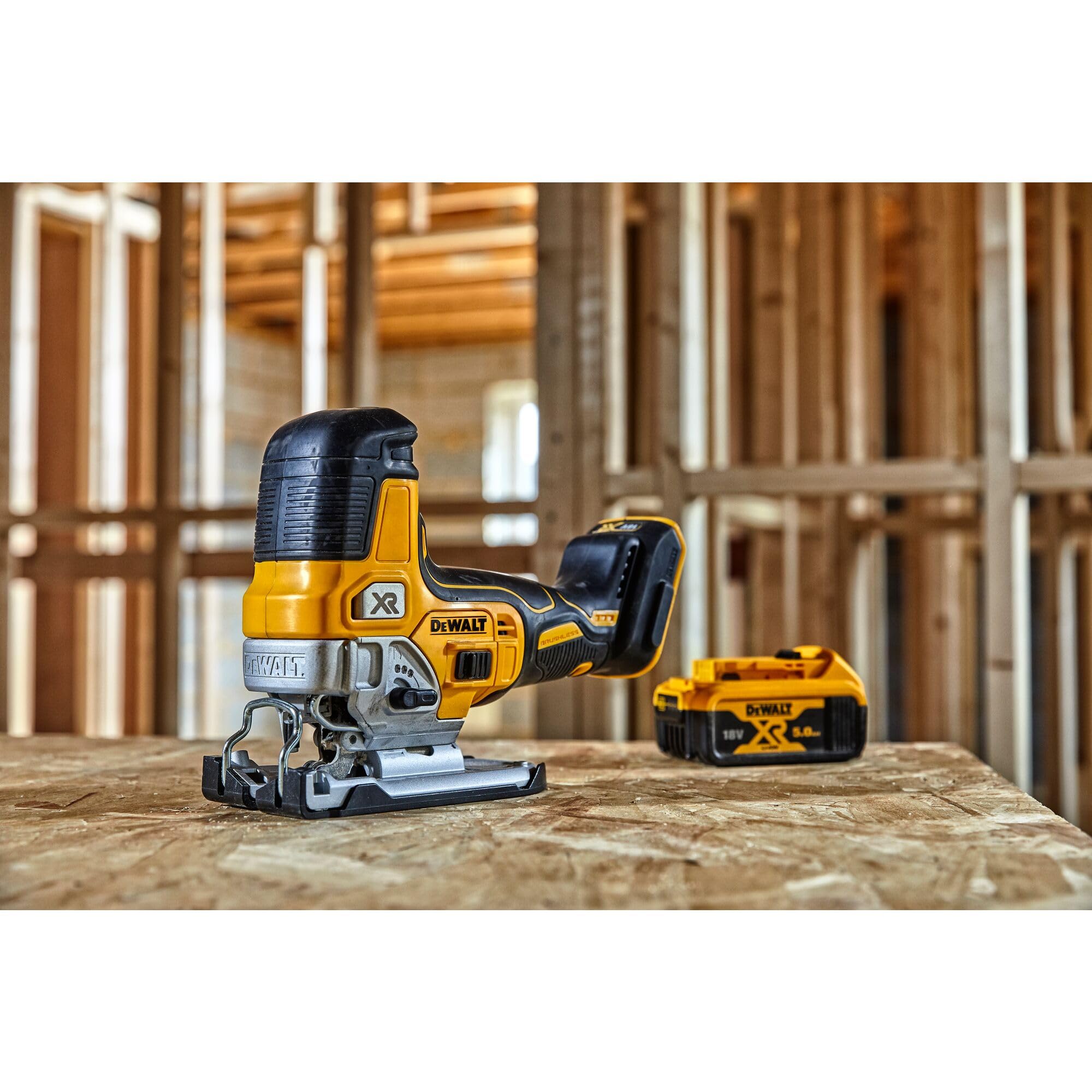 DeWalt 18V XR Brushless Body Grip Jigsaw