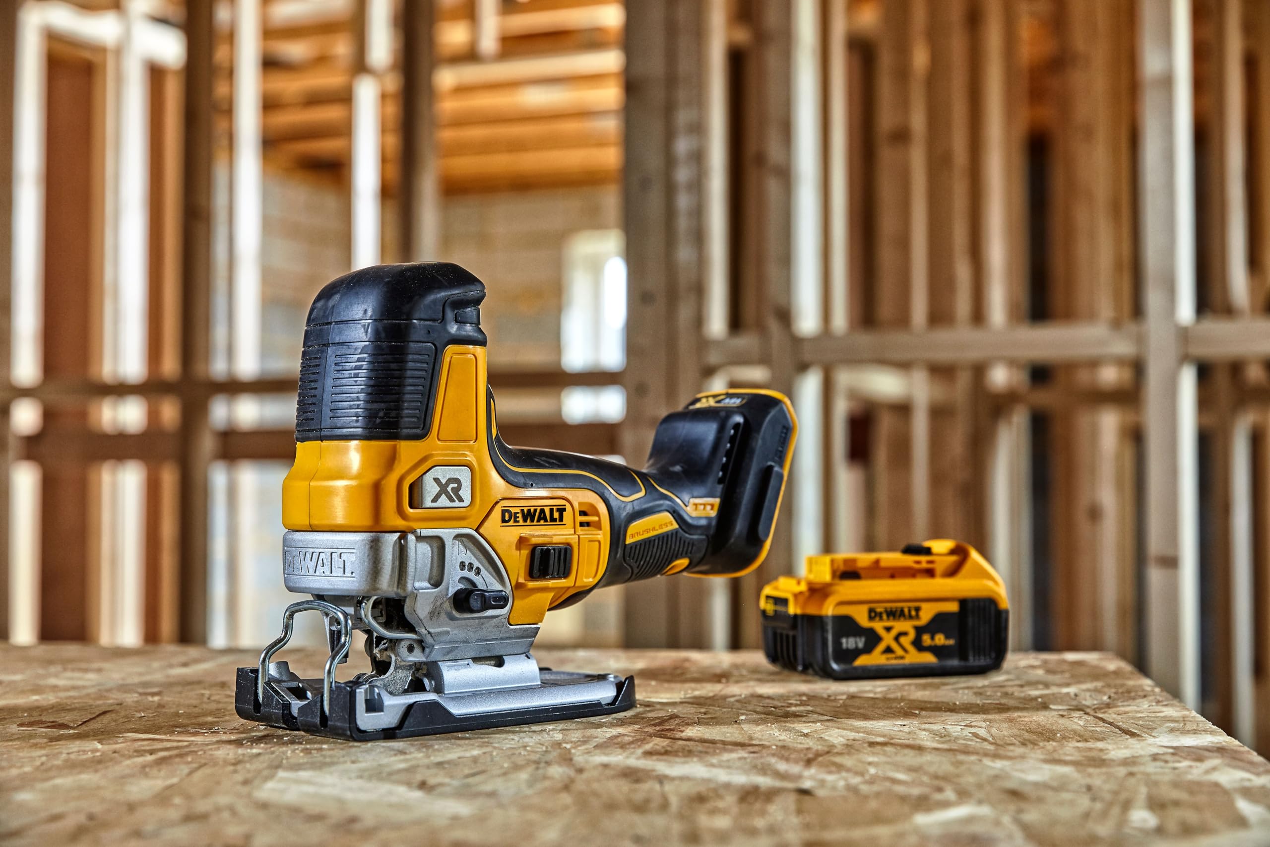 DeWalt 18V XR Brushless Body Grip Jigsaw