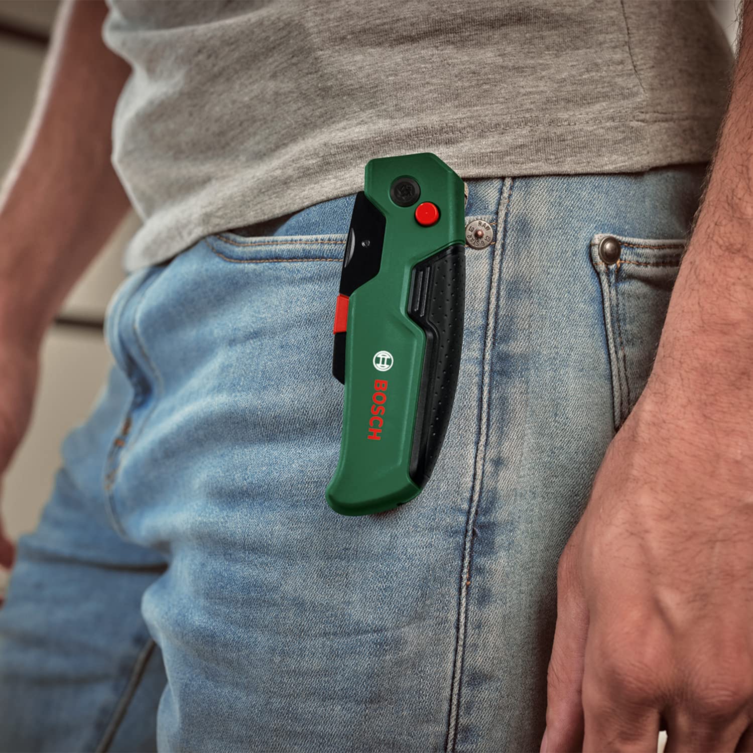 Bosch Folding Knife (Compact, Heavy Duty Folding Knife for DIY, Stainless Steel, One-Handed Opening, Quick Blade Change, Belt Clip, 3 Blades)