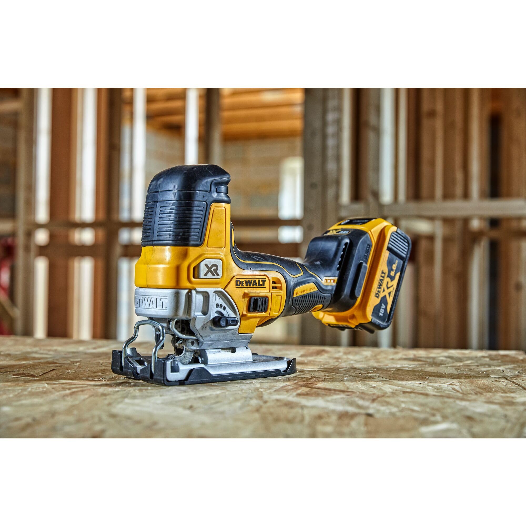DeWalt 18V XR Brushless Body Grip Jigsaw